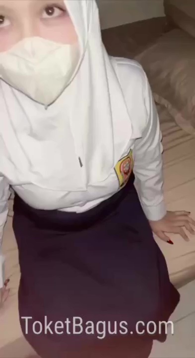 Anak SMP Memek Tanpa Bulu cakep banget udah berani Open BO Thumb