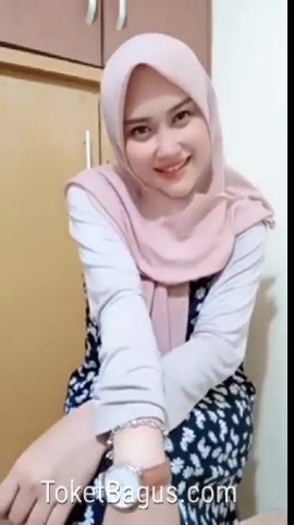Jilbab Pink Colmek Cakep dan Pulen Banget Sumpah Thumb